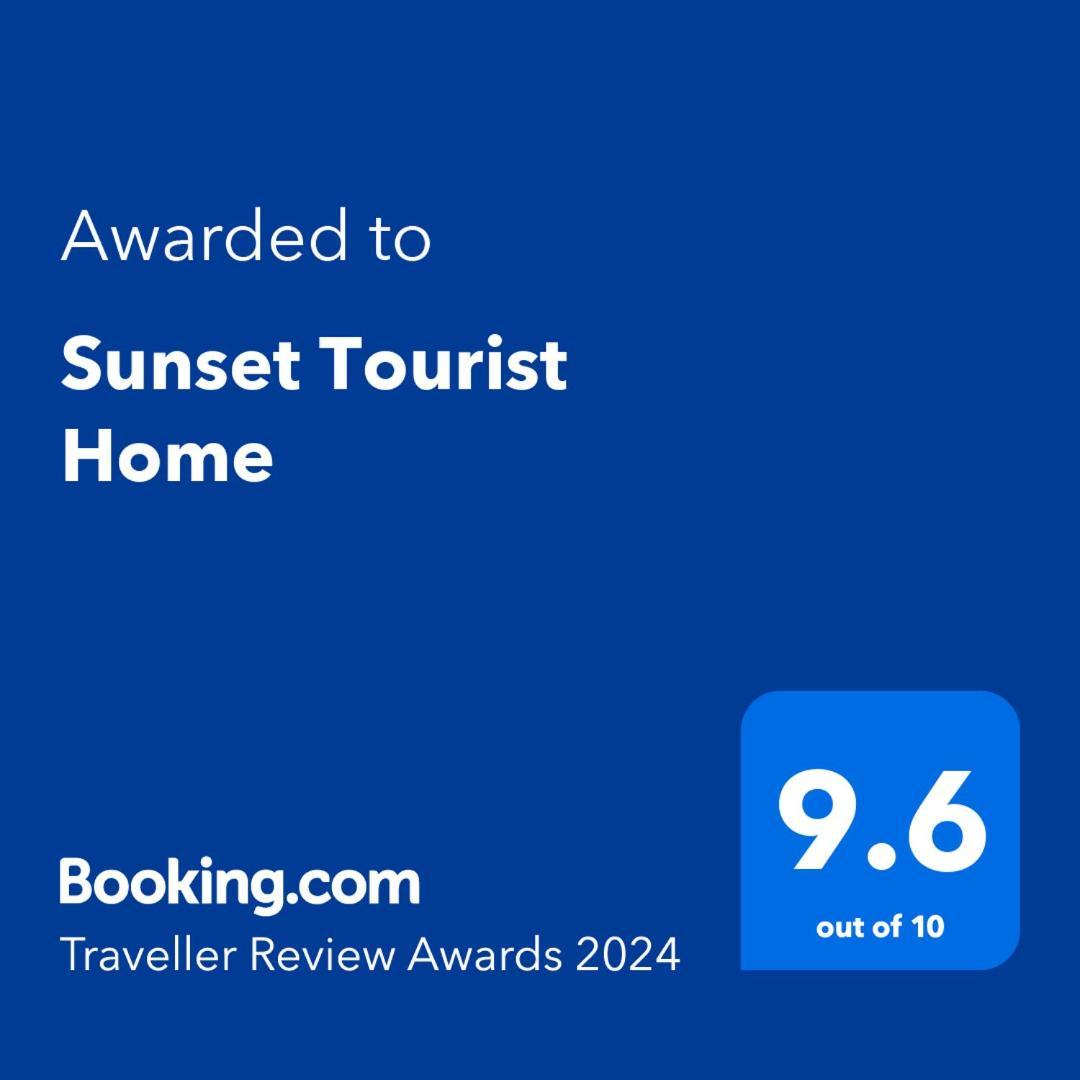 Sunset Tourist Home ポロンナルワ エクステリア 写真