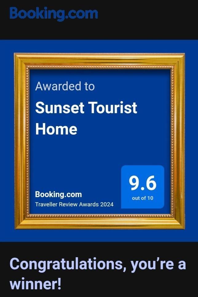 Sunset Tourist Home ポロンナルワ エクステリア 写真